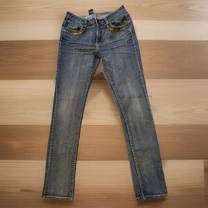 SUKO Women’s Mid Rise Blue Jeans (waist 30) Studded Pockets Straight Leg Size 8